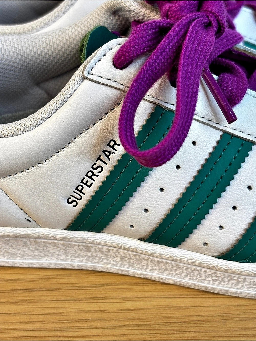 adidas Superstar White Glory Green Stripe Sneakers Purple Laces US 6.5 Woman’s - Picture 5 of 10